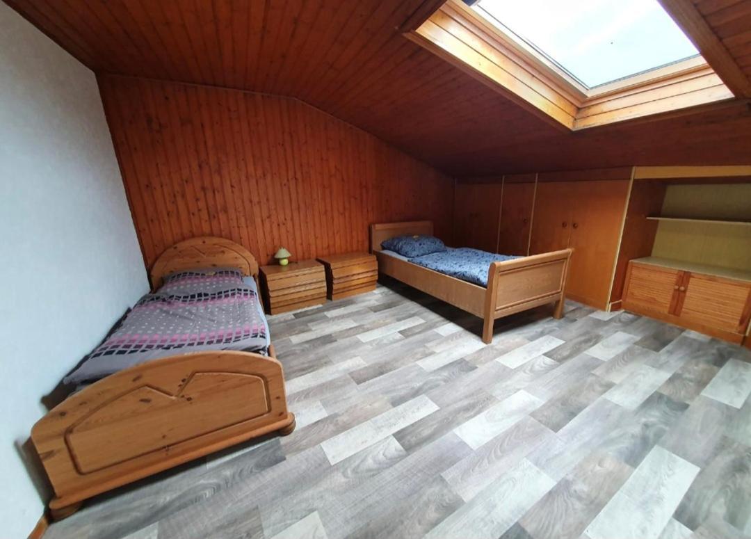Apartmán Monteurhaus Voll Ausgestattet Glees Exteriér fotografie