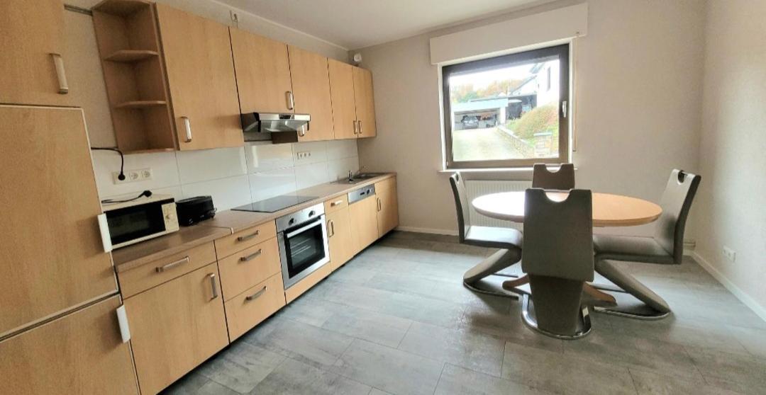 Apartmán Monteurhaus Voll Ausgestattet Glees Exteriér fotografie
